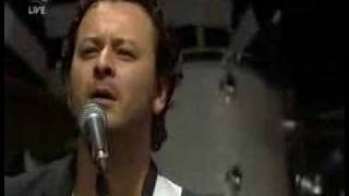 James Dean Bradfield at V2006