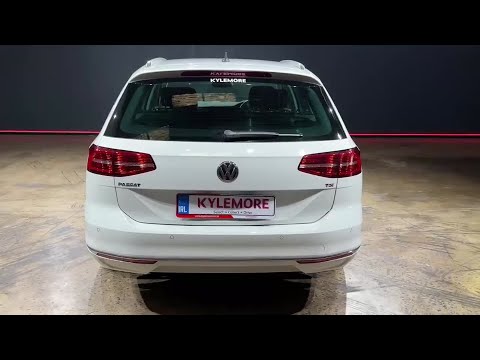 Volkswagen Passat 1.4 AUTO - ELEGENCE MODEL - REVE - Image 2