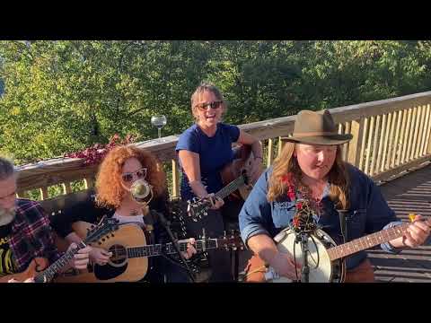 The Wandering Hours w/ Deb Ruby - "Moonshiner"