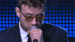 Damon Albarn Performs &quot;Lonely Press Play &quot; (Le Grand Journal)