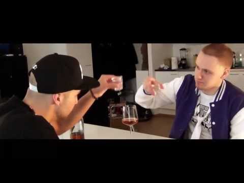 Comeetta - Elämäni Nainen (Official Music Video)