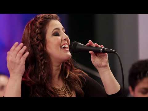 Chovendo Na Roseira - Catina DeLuna and Lado B featuring Otmaro Ruiz LIVE