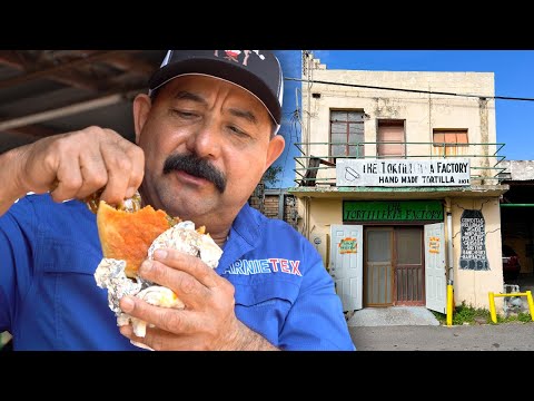 Eating at a 110 Year Old Tortilleria “EL POCITO” Serves the Best Tacos & Gorditas in McAllen, Texas