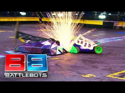 THE PULVERIZER'S DOING DAMAGE! | Shatter vs Witch Doctor | BattleBots