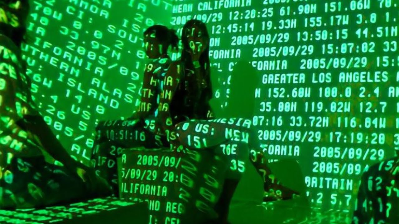 É TUDO UMA SIMULAÇÃO