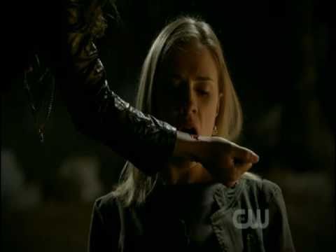 The Vampire Diaries 2x21 - Jenna becomes a vampire
