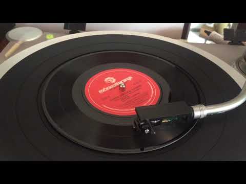 Super Golden Chimes with Clarence Wijewardena: Aluth Lowak