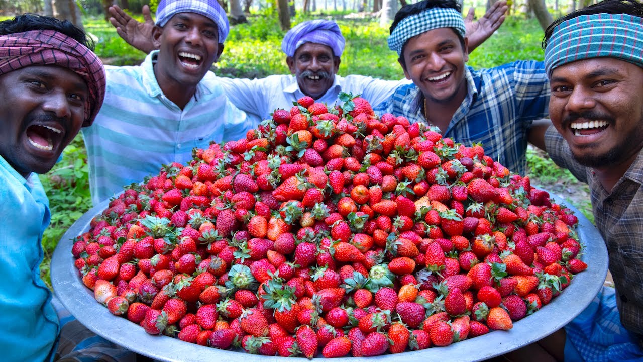 1000 STRAWBERRY | Rava Kesari Recipe using Strawberry Jam | Strawberry Recipe Cooking in Village