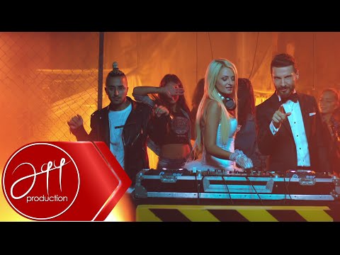 Sinan Özen ft. Ece Toprak - Öpsene Beni (Official Video)