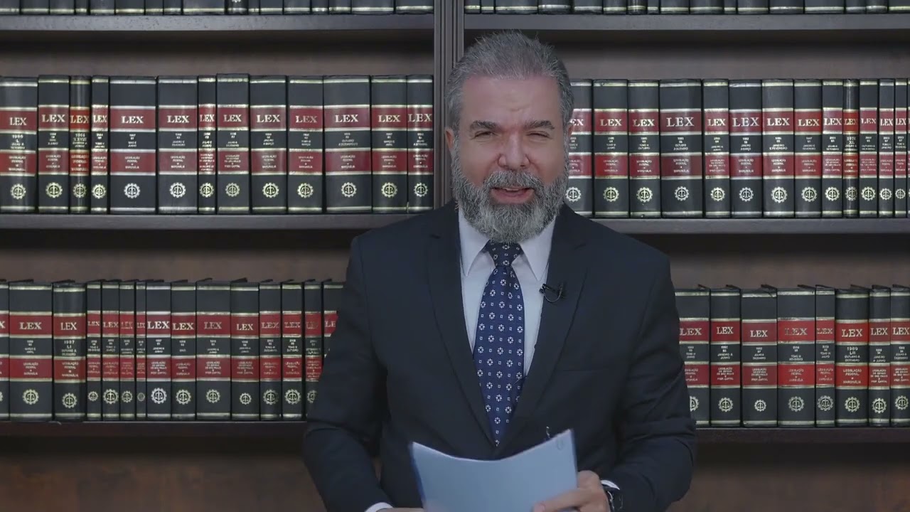 O QUE FAZ AQUELE QUE TRABALHA COM LICITAÇÕES E CONTRATOS?