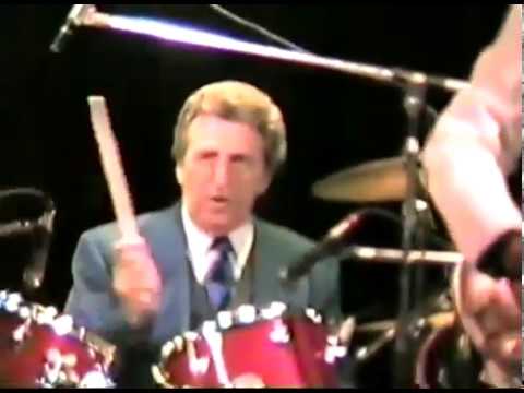 Super Ratones y D.J Fontana en Argentina ( José Luis Person Properzi página oficial )