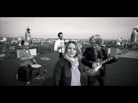 Magda Anioł - Moja niebieska sukienka (Teledysk)