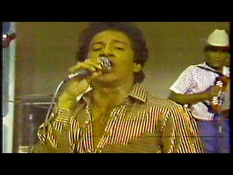 LA RASQUIÑITA: DIOMEDES DIAZ Y COLACHO MENDOZA EN VIVO.