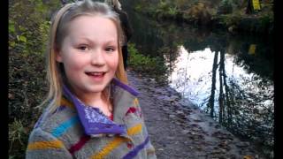 preview picture of video 'Lizzy's Geocaching at Cromford Canal'