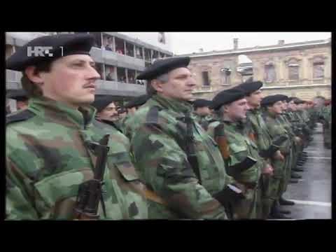 20.12.1995. Srbi u središtu okupiranog Vukovara održali vojni mimohod