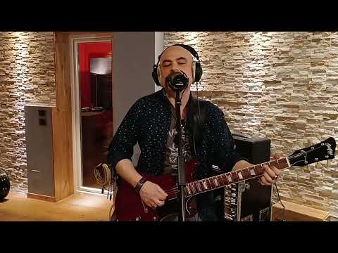 THE STEEL BONES  - Live @Dyne Engine Studio