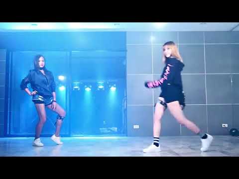 Dance Mirrored Hasse de Moor & GLD - WORK