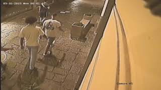 vandali-in-azione-a-via-cavallerizza-nel-cuore-di-chiaia