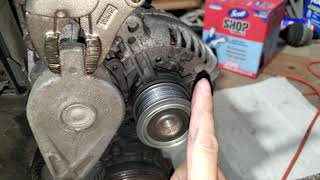 Jetta TDI bad alternator clutch pulley.
