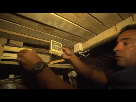 أنفاق حفرها مسلحو تنظيم "الدولة الإسلامية" شرق الموصل