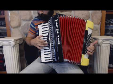 WELTACHIII72GE -  German Flag Weltmeister Achat Piano Accordion LMM 34 72 $1999