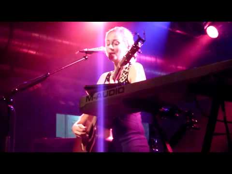 Anneke van Giersbergen - Yalin @ Matrix, Bochum 09/10/10