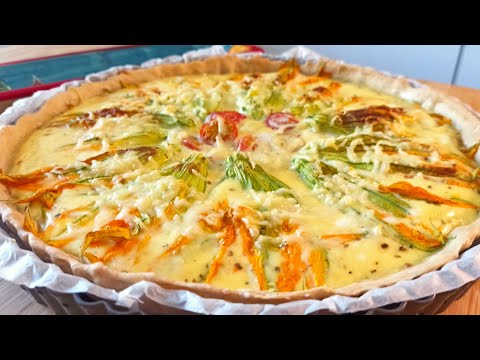 TARTE SALÉE AUX FLEURS DE COURGETTE ET GRUYÈRE  RÂPÉ