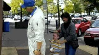preview picture of video 'Seward Johnson sculpture exhibit in downtown Lodi, Calif.'