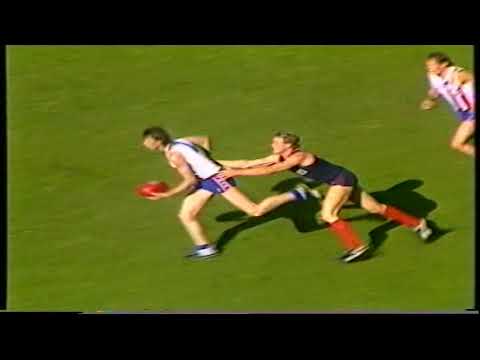 1986 Round 8 Central 20.20 140 d Norwood 16.12 108