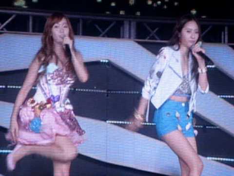[mycam 120922 SMTown JKT] Jessica & Krystal - Californa Gurls.MPG