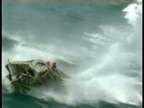 Carrera de botes: Choques a alta velocidad