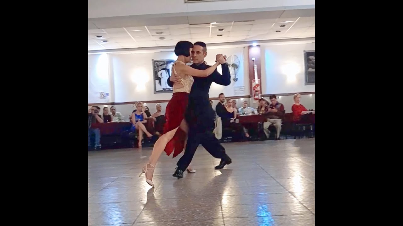 Milonga La Baldosa | Bulent Karabagli Lina Chan | Tango Show (1/2)