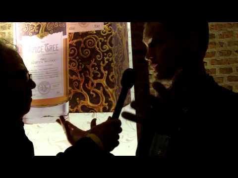 Scotch and Folk Review 52. An interview with John Glaser of Compass Box.MOV