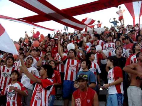 "HINCHADA DE SAN MARTIN DE MEDOZA" Barra: Los Leones del Este &bull; Club: San Martín de Mendoza &bull; País: Argentina