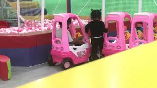 Download lagu Niki Diana and her fun Day with Kin Tin mp3 Download lagu Niki Diana and her fun Day with Kin Tin mp3