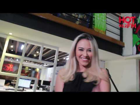 SHERLY MEY NYANYI TEMEN TAPI DEMEN DI TAMPIL HOT