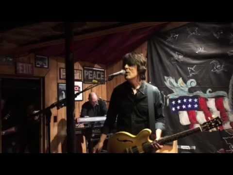 Paul McCartney at Pappy and Harriet's - Nineteen Hundred and Eighty Five