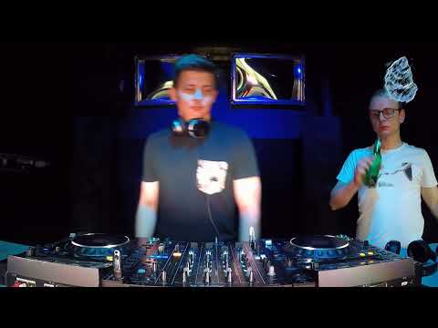 The Blue Oyster: Czapińscy / 04.08 / 18 - 19