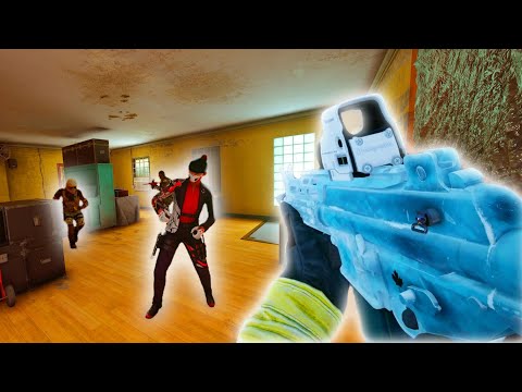 How a controller Diamond player plays vigil in operation heavy mettle in Rainbow Six Siege