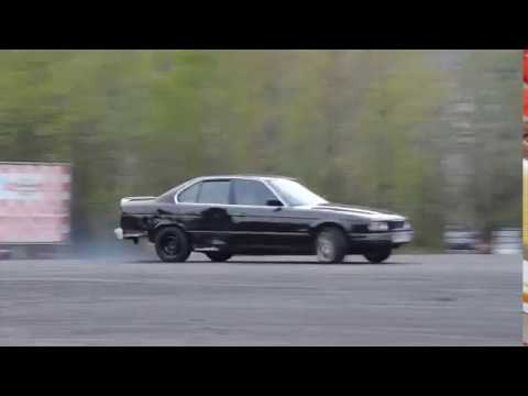CloudMakers | BMW e34 V8