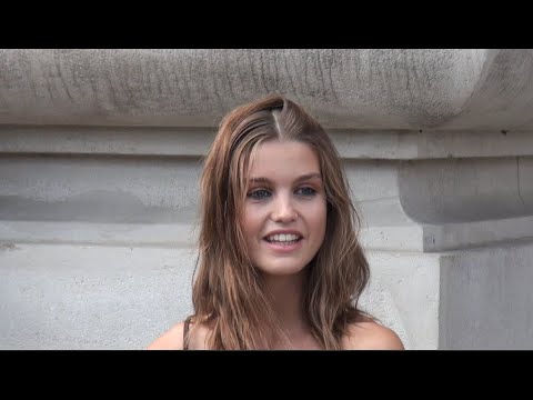 FASHION WEEK PARIS EXIT MUGLER