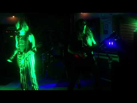 Pröwess - Playing in a Traveling Band