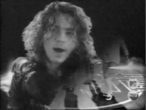 HOLLABACK GIRL - GWEN STEFANI VS INXS - LAPTOPPUNK MTV MASHUP