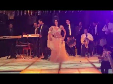 Alla Kushnir arabic wedding in Egypt/آﻻ كاشونير ترقص في فرح مصري/Alla Kushnir Al Rakesa