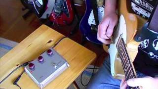Video thumbnail for Klon Centaur Professional Overdrive by Brett Kingman