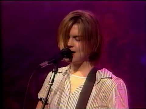 Juliana Hatfield - What A Life (live on 120 Minutes 1995)