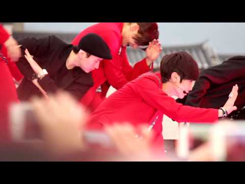 121125 B1A4 광화문인기가요 걸어본다 (진영)