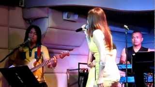 Charlotte and Jacqui cover &quot;Nothing&#39;s Gonna Stop Us Now&quot; by Starship