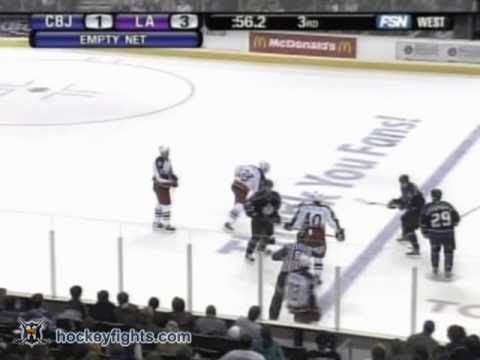Francois Beauchemin vs Tom Kostopoulos Oct 16, 2005