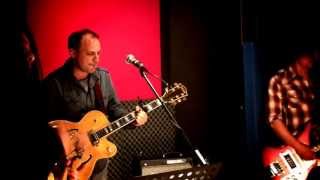 Spiral Stairs 'Stolen Pills' ● Live at PBS 106.7FM ● (2009 Pavement Guitarist Scott Kannberg)